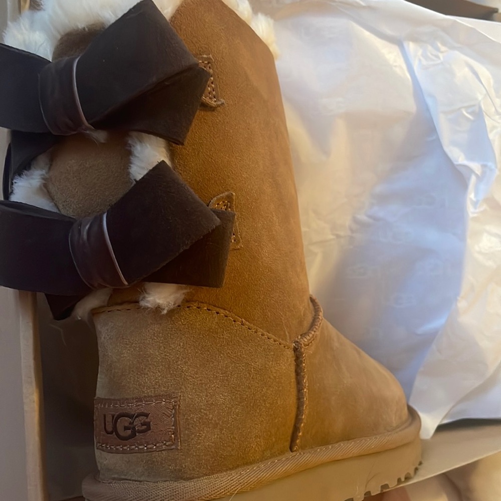 Brand New UGG Bailey Suede Bow boots